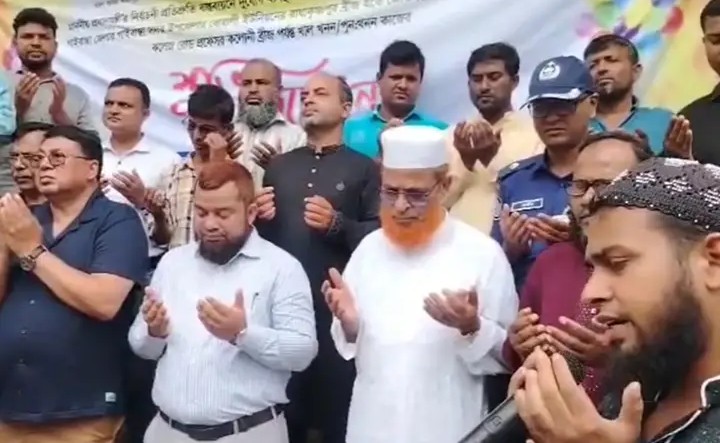 গাইবান্ধায় খাল পুনঃখনন কর্মসূচির উদ্বোধন করলেন এমপি আব্দুল করিম