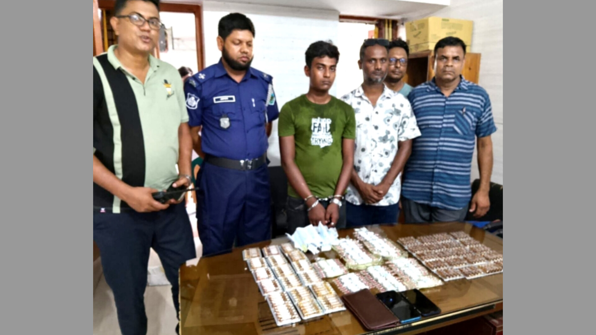 আত্রাইয়ে মাদকসহ চিহ্নিত কারবারি গ্রেফতার