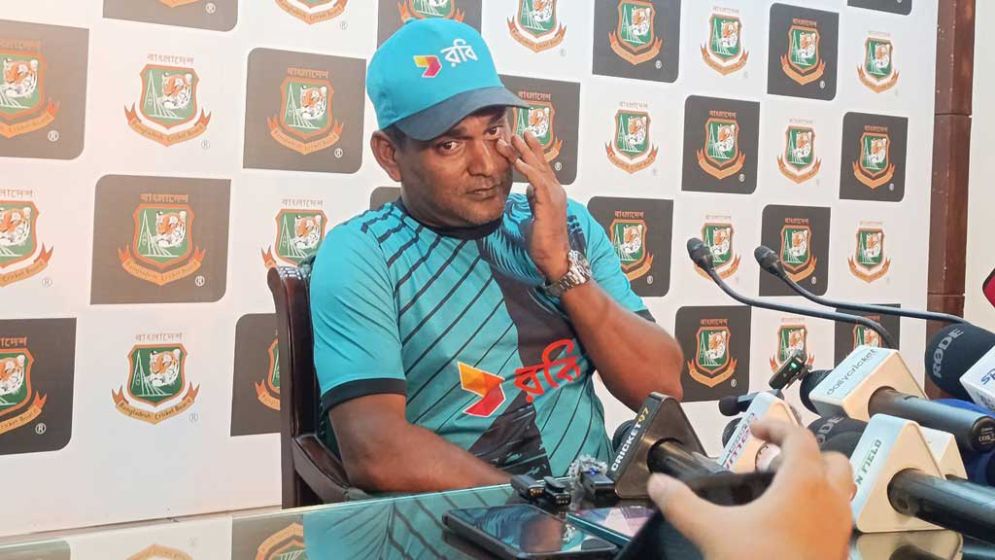 ‘দ.আফ্রিকা-অস্ট্রেলিয়াকে হারালে শীর্ষ চারে জায়গা পাব’