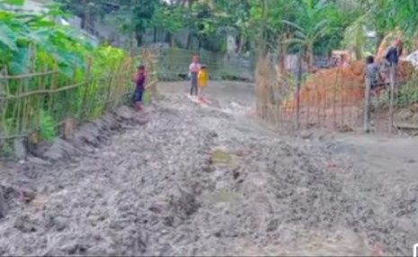 বানিয়াচংয়ে প্রথমরেখ সড়কের বেহাল দশা, চরম দুর্ভোগে স্থানীয়রা