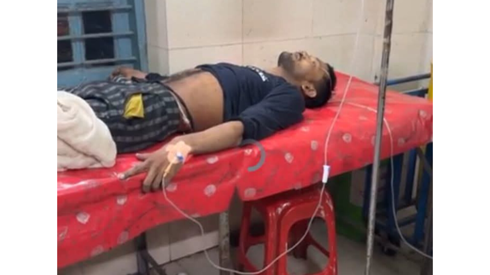 কালীগঞ্জ ট্রেনের নিচে পড়ে যুবকের দুই পা বিছিন্ন