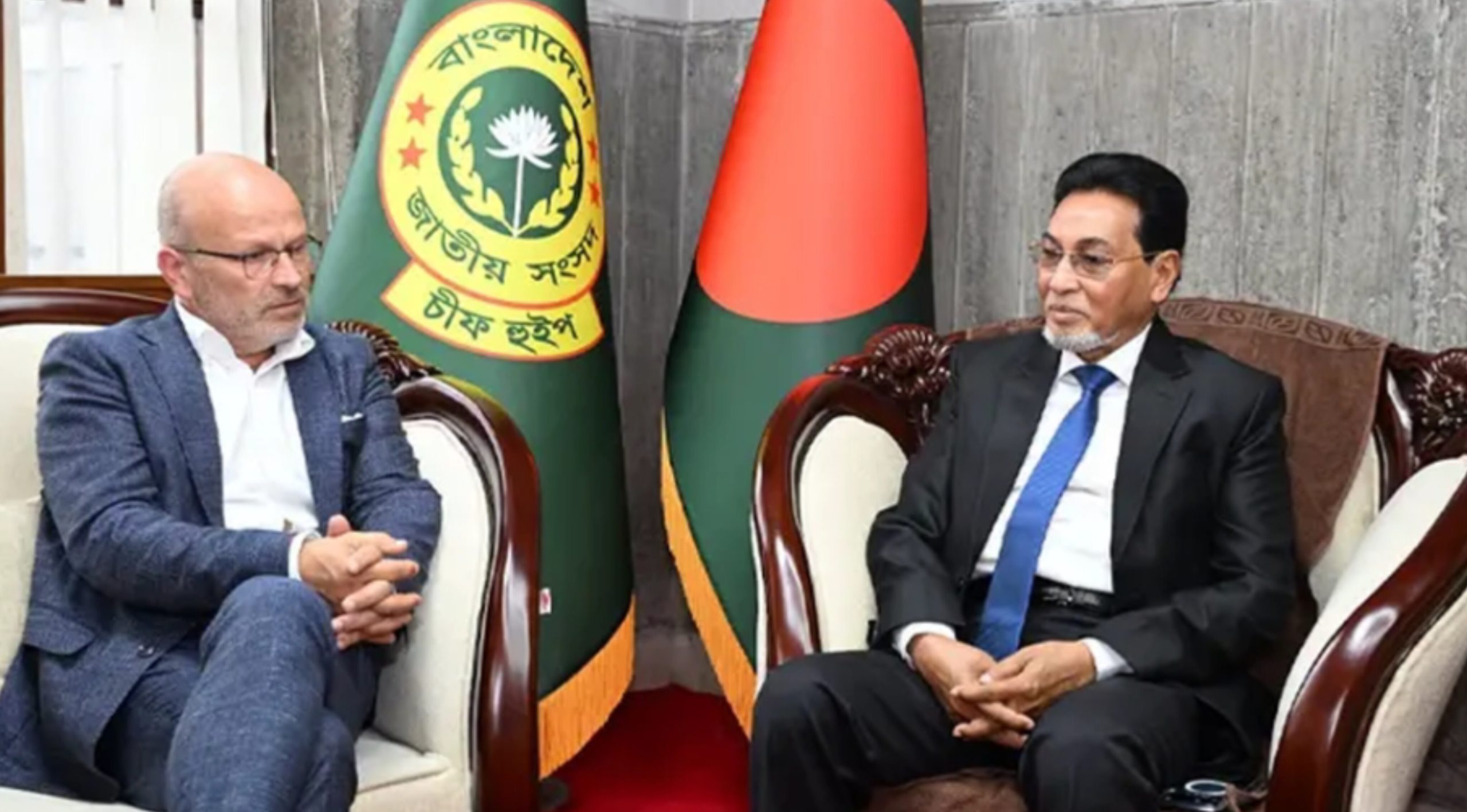 চিফ হুইপের সঙ্গে ইপিডি প্রতিনিধি দলের সৌজন্য সাক্ষাৎ